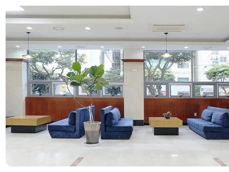 Jeju Parkside Tourist Hotel Exterior photo