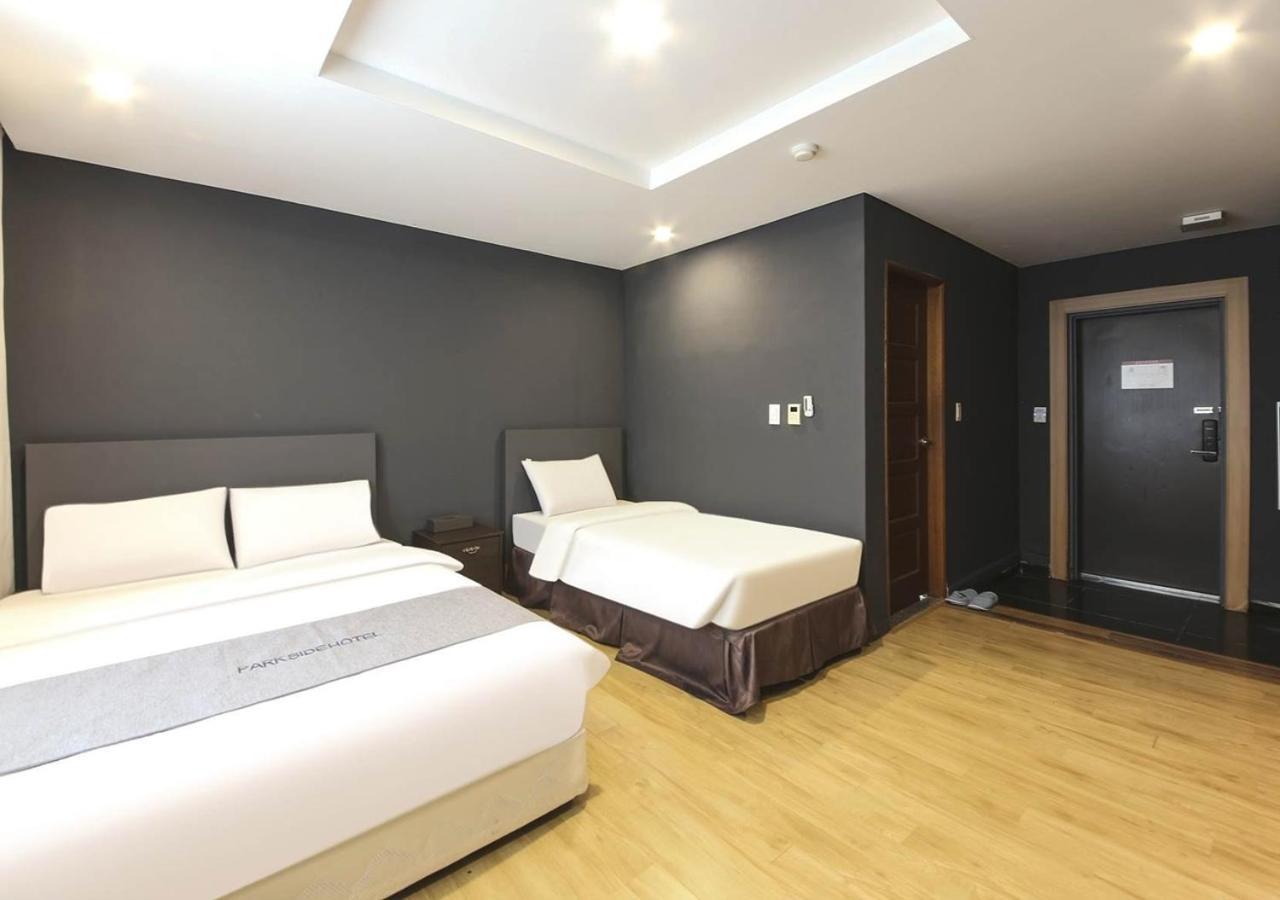 Jeju Parkside Tourist Hotel Exterior photo